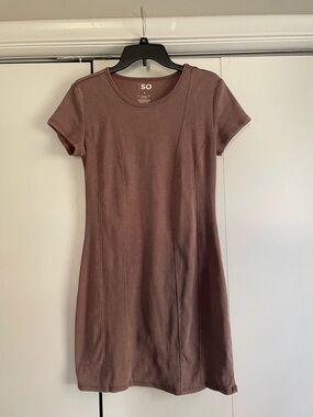 SO Ribbed Short Sleeve Dress in Dusty Mauve